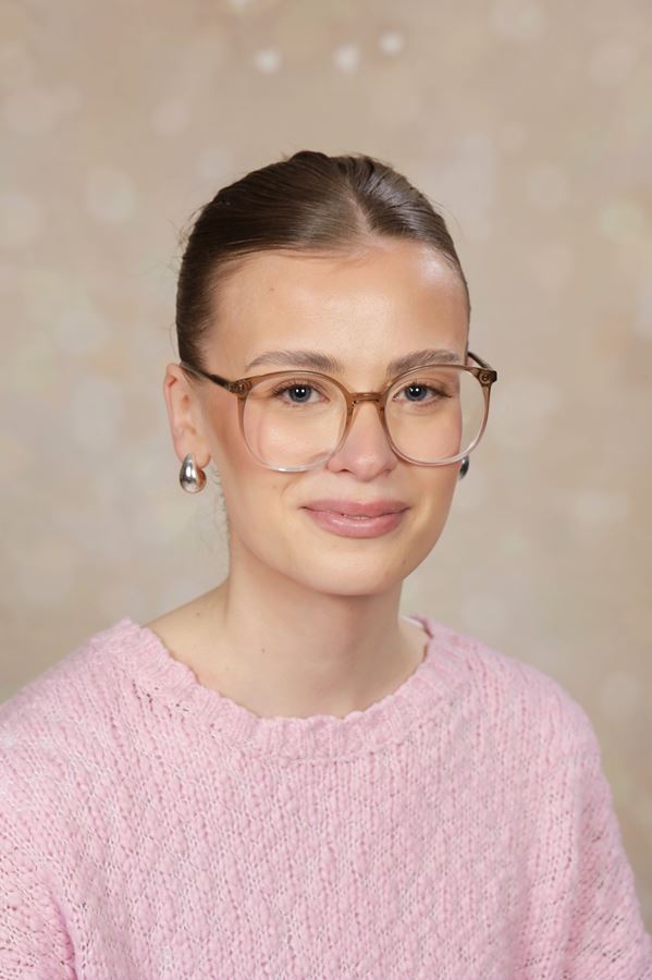 Antonia Außel